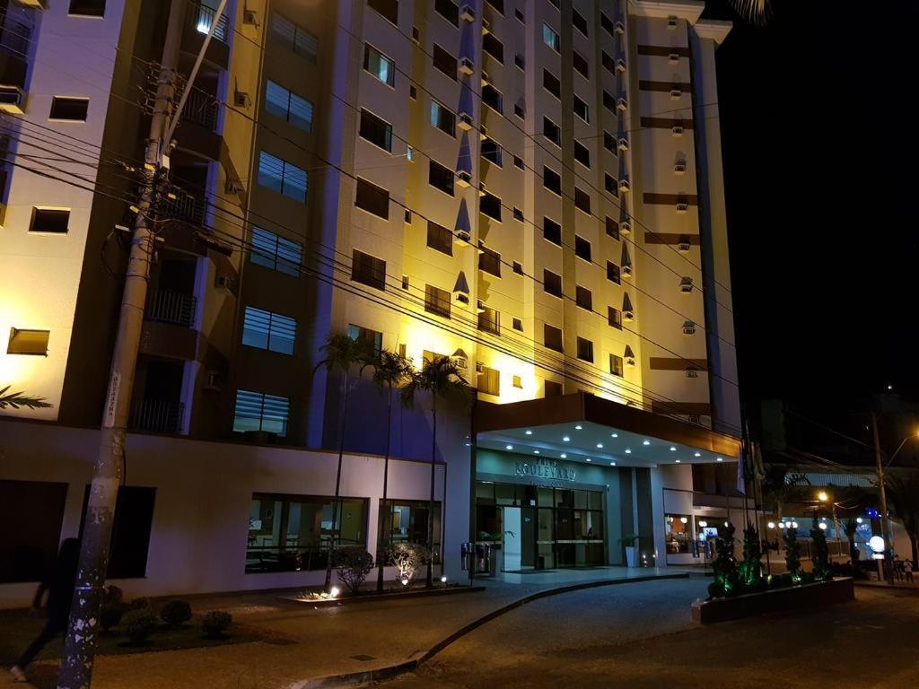 Boulevard Pool Top * Caldas Novas